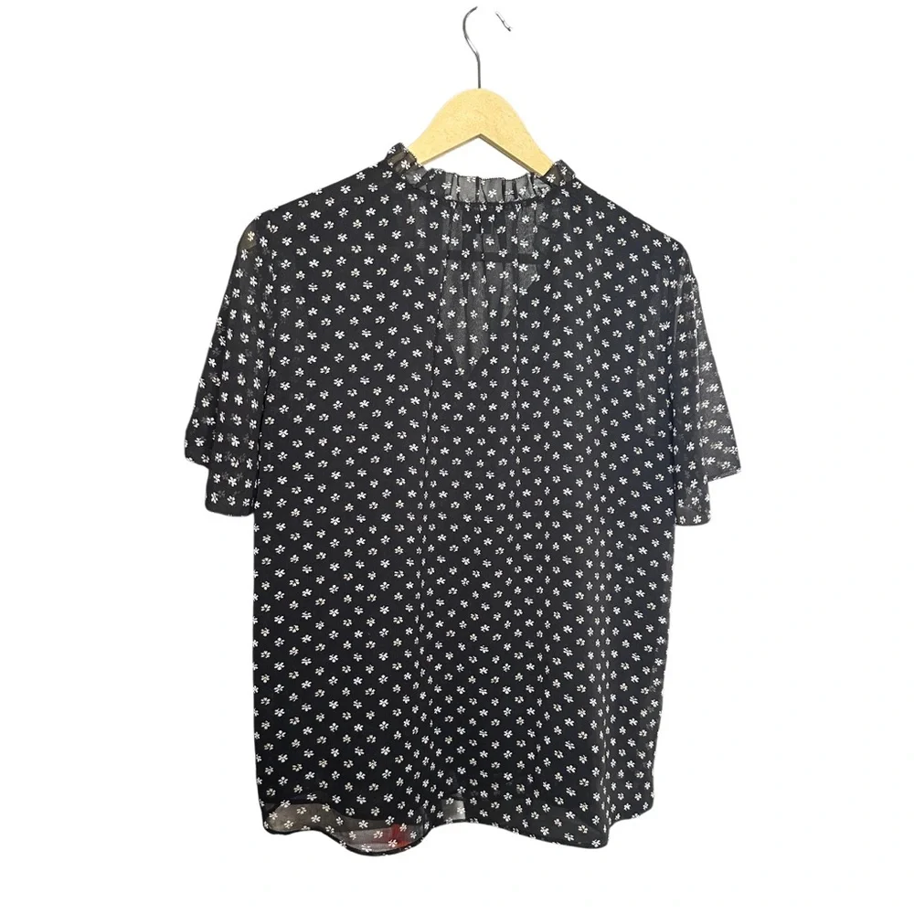 Ann Taylor | Black Floral Sheer Blouse | Short Sleeve | Size Small - Picture 5 of 6
